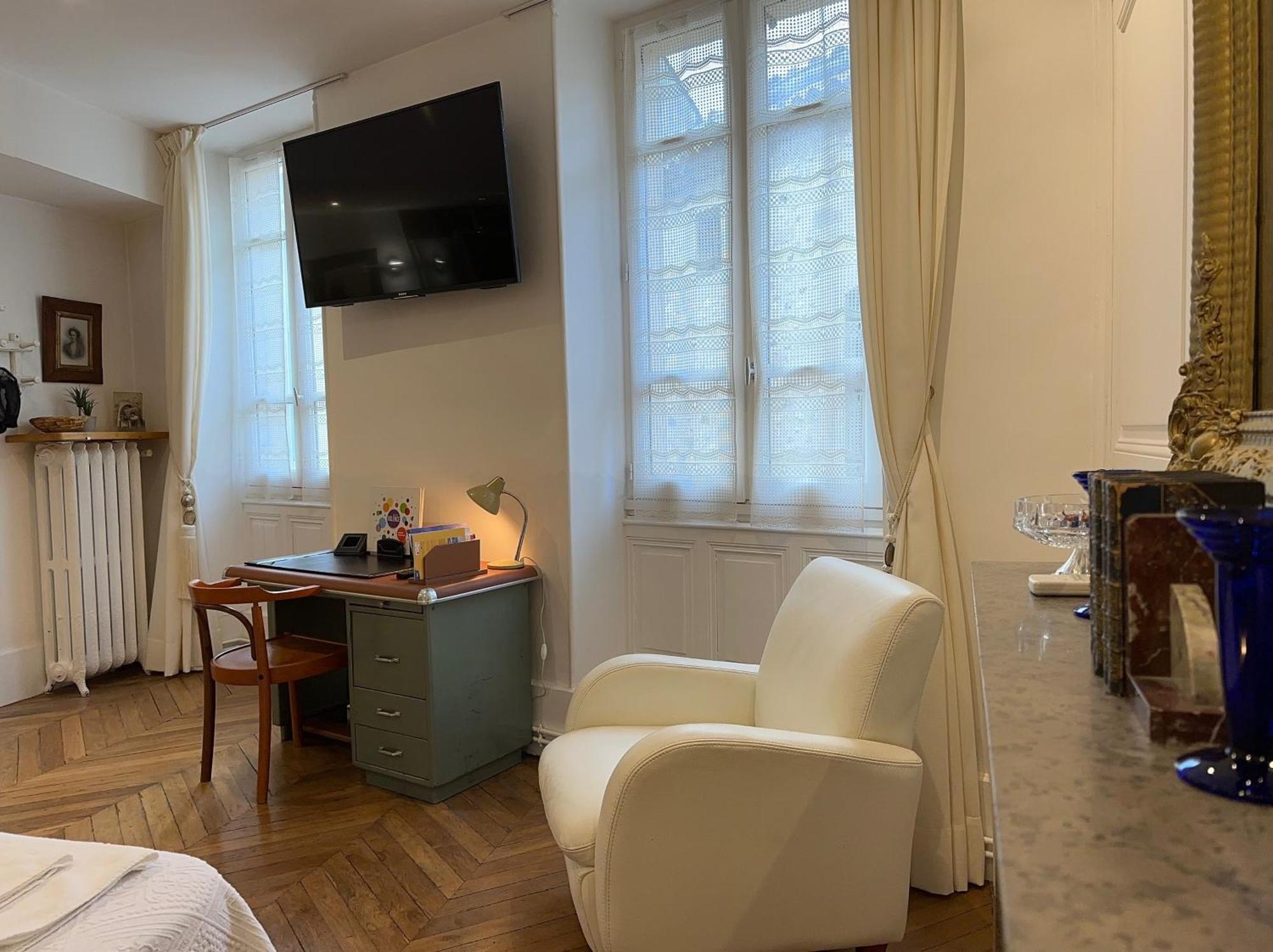 Chambre De Charme Au Coeur Du Vieux Valence - Confort & Calme Zewnętrze zdjęcie