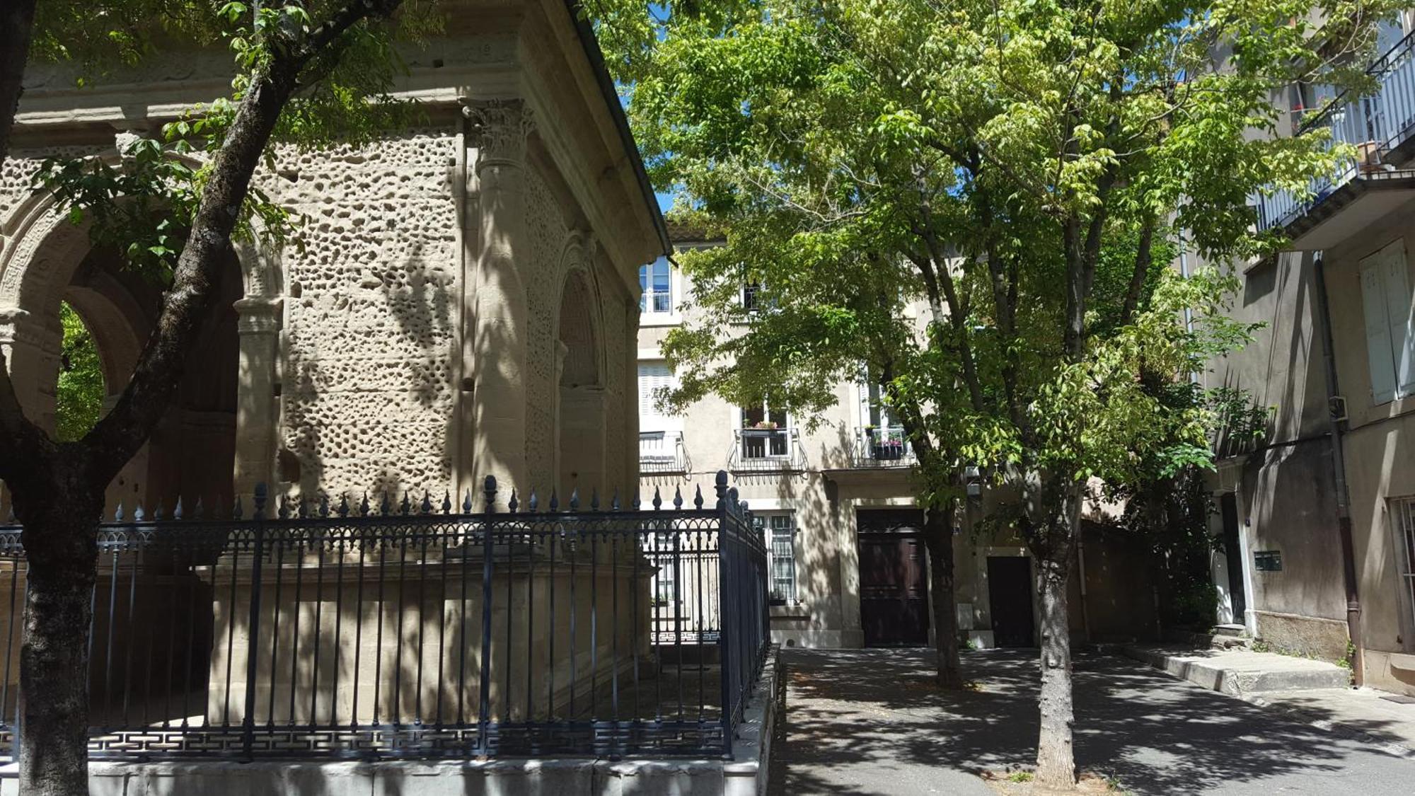 Chambre De Charme Au Coeur Du Vieux Valence - Confort & Calme Zewnętrze zdjęcie